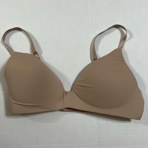 Victorias Secret Lightly Lined Wireless T Shirt Bra Nude size 32C